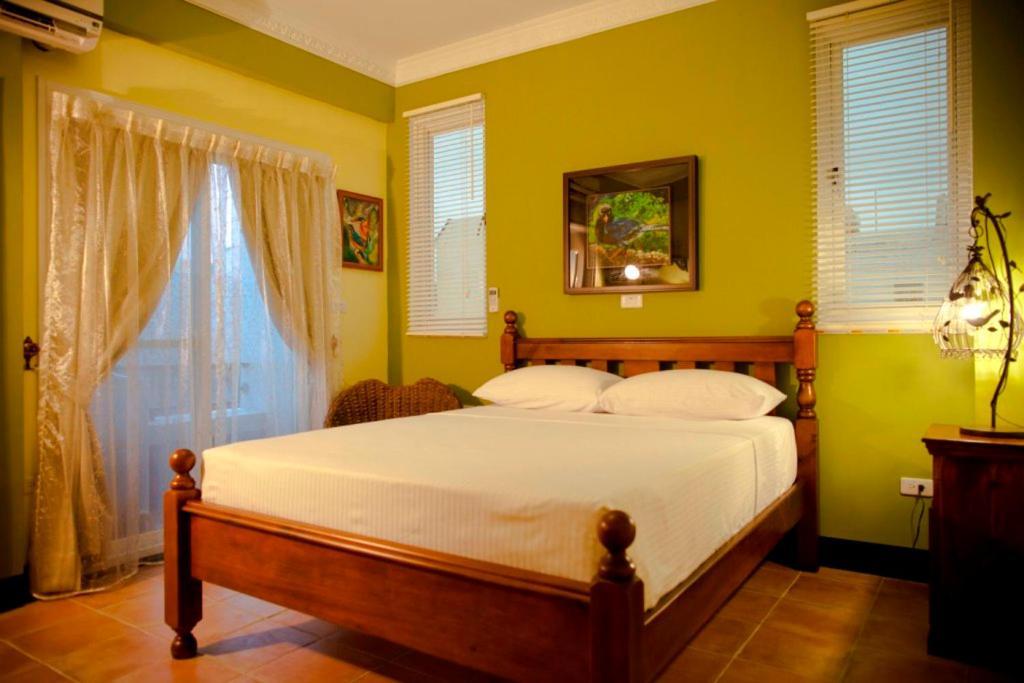 Alongs Garden Bed & Breakfast Heng-ch'un Dış mekan fotoğraf